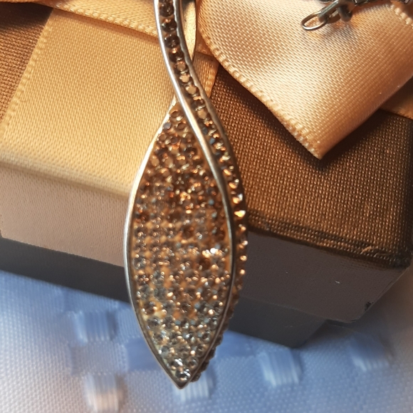 Authentic Swarovski Necklace - Picture 2 of 3